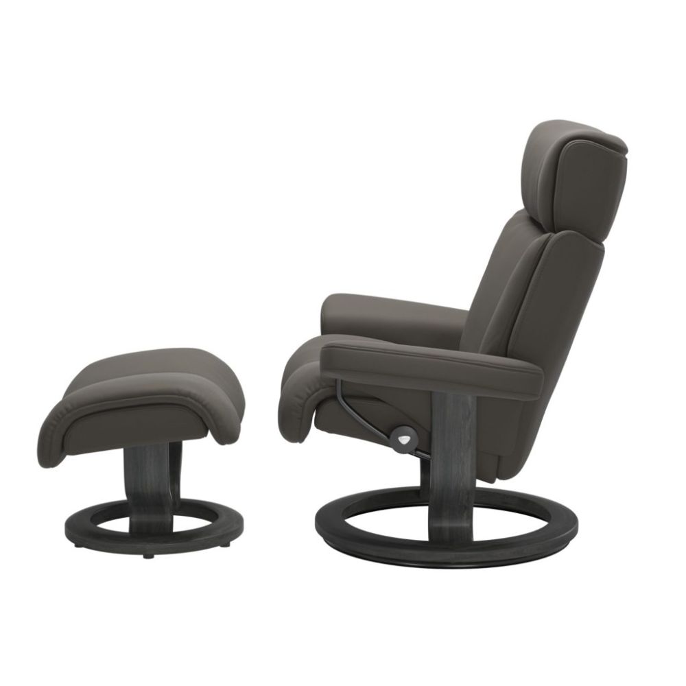Stressless® Magic (M) Recliner with Footstool – Classic Base view 9