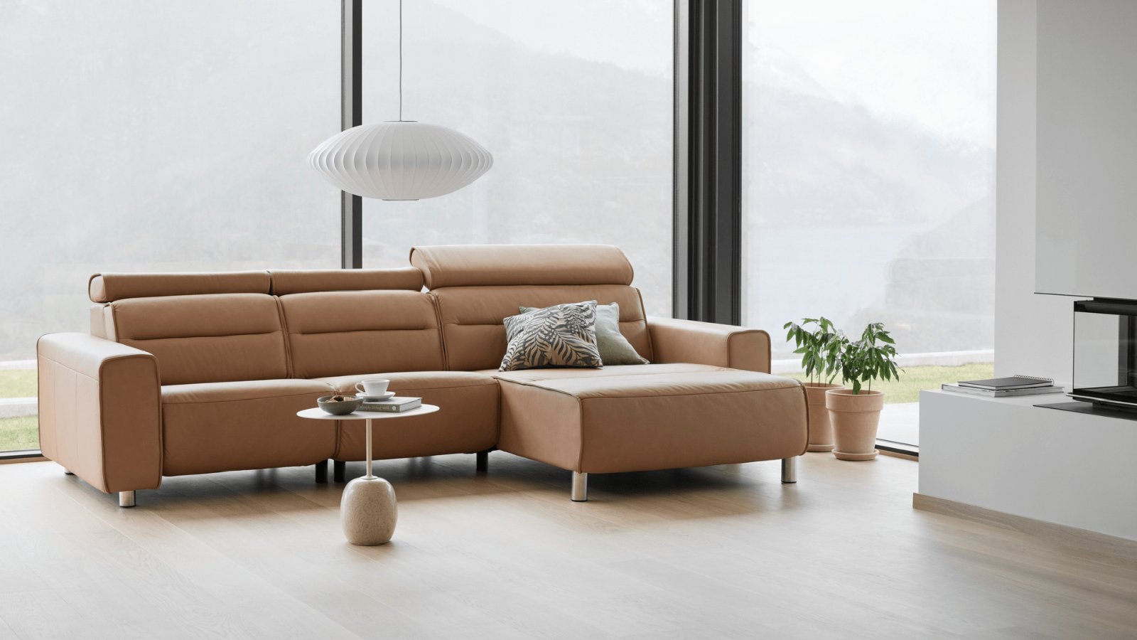 Stressless Emily sofa in Paloma Sand leather