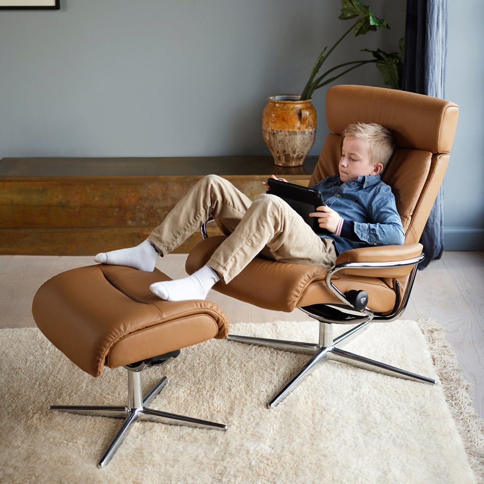 Stressless recliner in cognac leather in a cosy living room